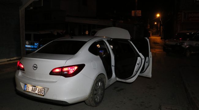 Babasının aracını çaldı, polislerin ‘dur' ihtarına uymayıp kaçarken yakalandı