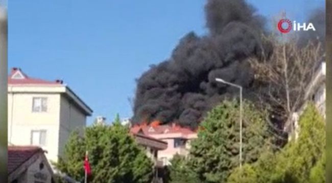 Büyükçekmece'de 5 katlı binanın çatısında yangın paniği