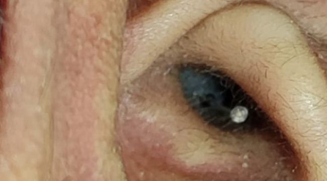 Ehliyet sınavında 10 bin TL'lik kopya düzeneği ile yakalandı
