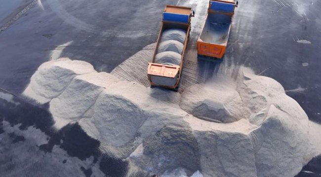 İstanbul'da kar seferberliği! 290 bin ton tuz depolarda tutuluyor