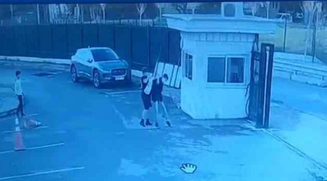 Kadıköy'de liseli öğrenciye darp