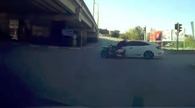 Kırmızı ışık ihlali yapan motosikletli ölümden döndü