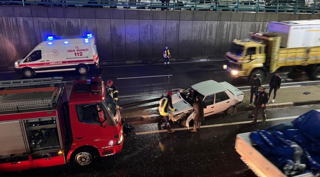 Manisa'da iki otomobil kaza yaptı
