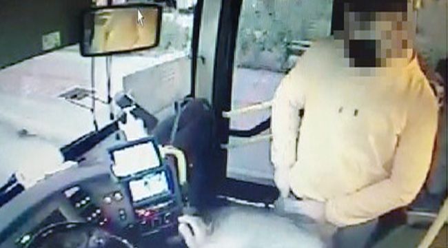 Otobüs şoförünü demir çubukla hastanelik etti