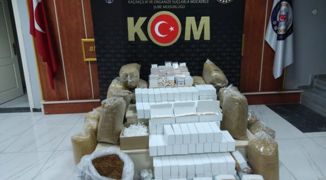 Piyasa değeri 1 milyon TL'den fazla kaçak tütün ve makaron ele geçirildi
