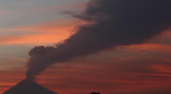 Popocatepetl Yanardağı'nda patlama