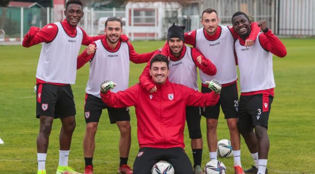 Samsunspor'un yabancıları futbola ‘yabancı'