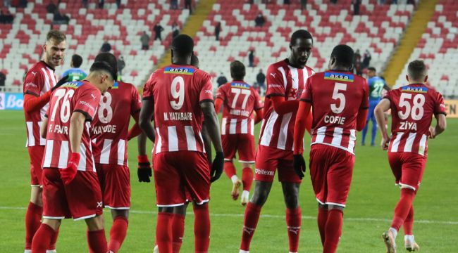 Sivasspor'da yenilmezlik serisi 5 maça çıktı