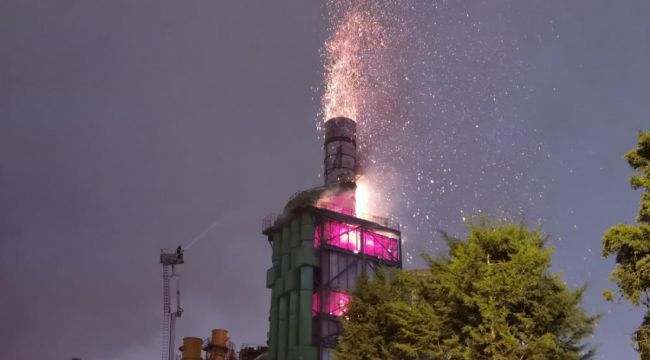 Talaş siloları alev topuna döndü