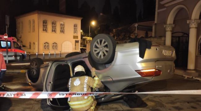 Üsküdar'da lüks araçla takla attı, hiçbir şey olmamış gibi canlı yayına devam etti
