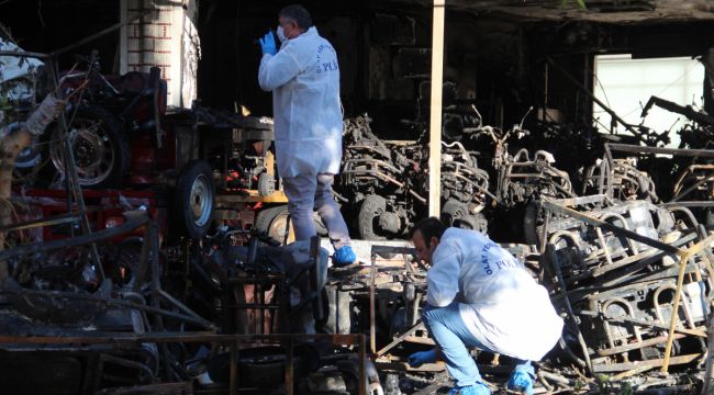 Yangında yanan 3 milyon değerindeki 250 motosikletten geriye 5'i sağlam kaldı