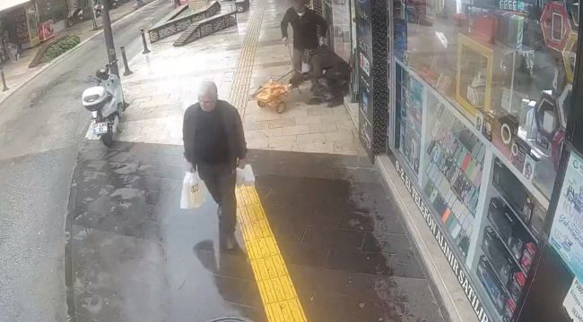 Yoldan geçenlerin duyarsızlığı pes dedirtti