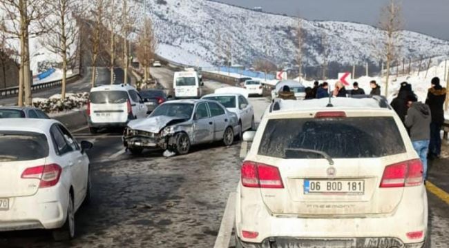 Başkentte 9 araç birbirine girdi