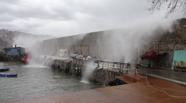 Batı Karadeniz'de kuvvetli fırtına