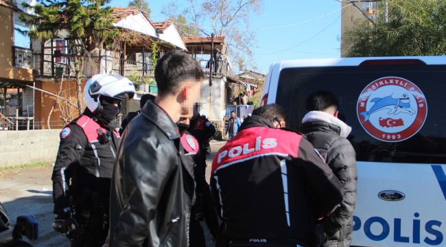 'Dur' ihtarına uymadılar, kovalamaca sonucu yakalandılar