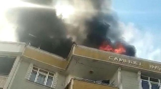 Esenyurt'ta çatı katında yangın