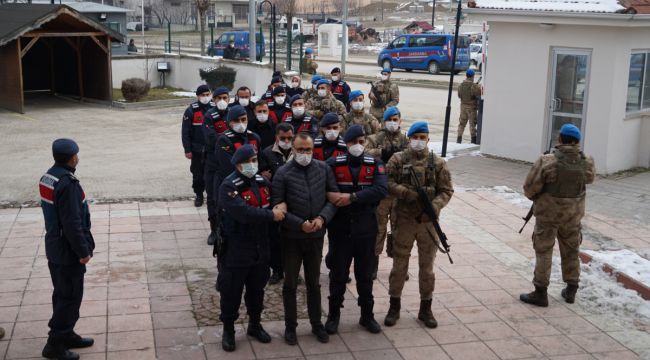 Kastamonu'daki FETÖ operasyonunda gözaltına alınan 14 şüpheli adliyede
