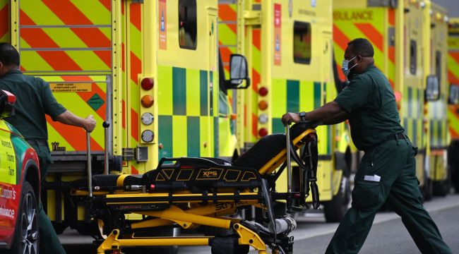 Londra'da ordudan hastanelere Covid-19 ile mücadelede destek