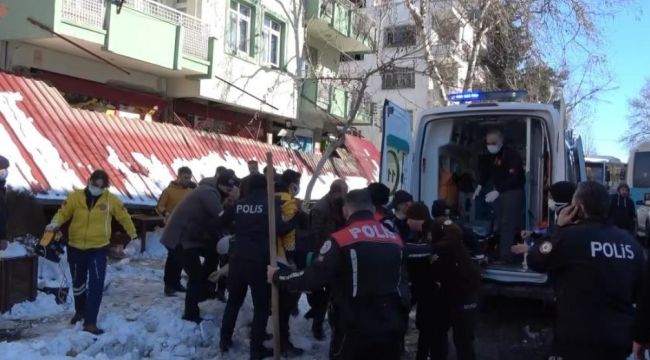 Üzerine demir branda düşen kadın hayatını kaybetti