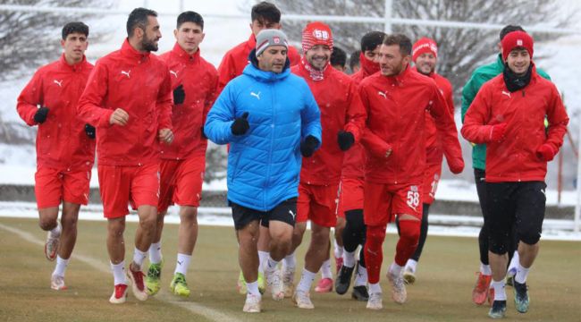 Yiğidolar'da 3 oyuncu ceza sınırında
