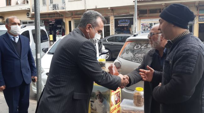 Afetzede gelen yardımın yarısını devlete iade etti