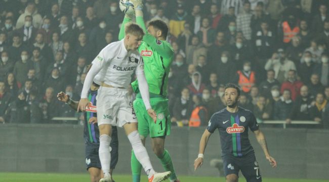 Altay evinde kazanamadı