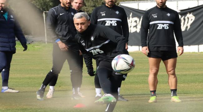 Altay'ın Beşiktaş mesaisi sürüyor