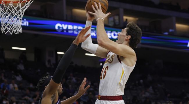 Cedi ile Alperen'in karşılaştığı maçta kazanan Houston