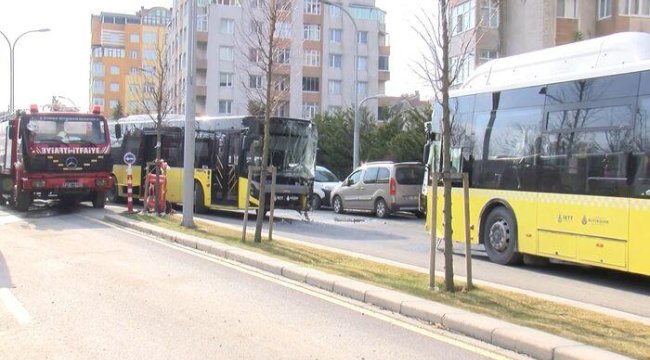 İETT otobüsleri kafa kafaya çarpıştı... Yaralılar var