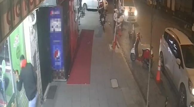 İstanbul'da iki grup birbirlerinin işyerlerine saldırdı