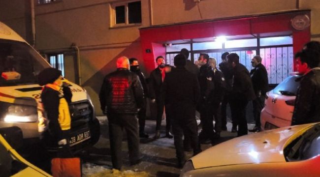 Kayseri'de sinir krizi geçiren şahıs annesini rehin aldı