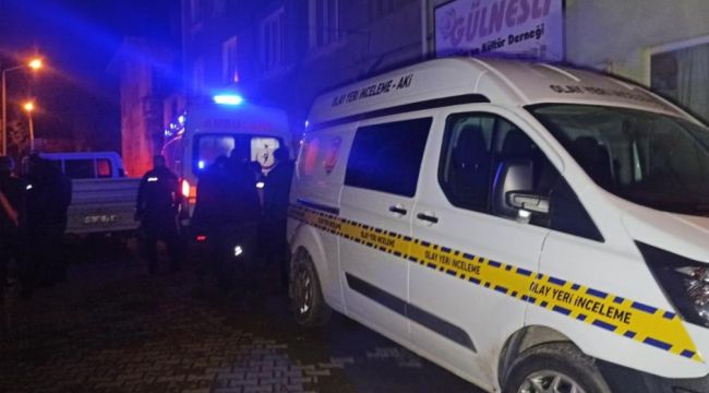 Samsun'da ateşlerin sardığı evden bir kişinin cesedi çıktı