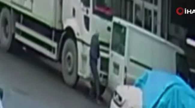 50 tonluk kamyonu elleri ile durdurmaya çalıştı, ezilmekten son anda kurtuldu