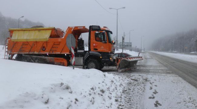 Bolu Dağı'nda kar yağışı şiddetini artırdı