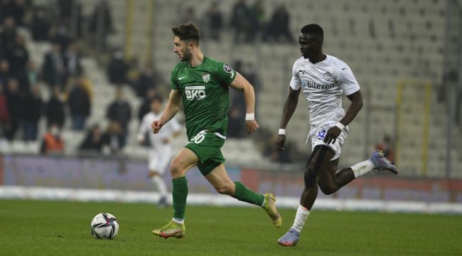 Bursaspor'un en agresif futbolcusu İsmail Yüksek
