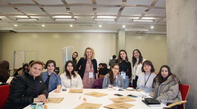 İEÜ'den Biyohidrojen çalıştayı