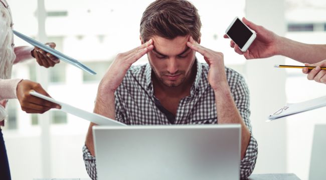İş stresi yaşayanlarda ruhsal problemler daha fazla görülüyor