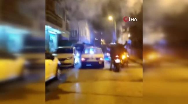 Küçükçekmece'de yolu kapatıp asker eğlencesi yaptılar