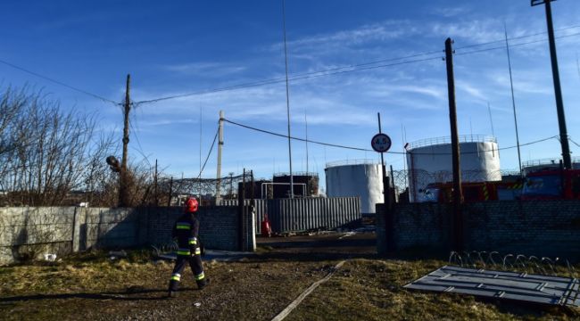 Lviv'de vurulan yakıt deposu yangın sonrası görüntülendi
