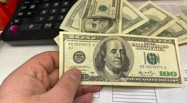 Makinenin tespit edemediği sahte dolarlar esnafın kabusu oldu