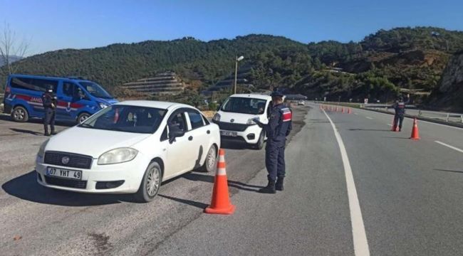 Mersin'de aranan 23 şüpheli yakalandı