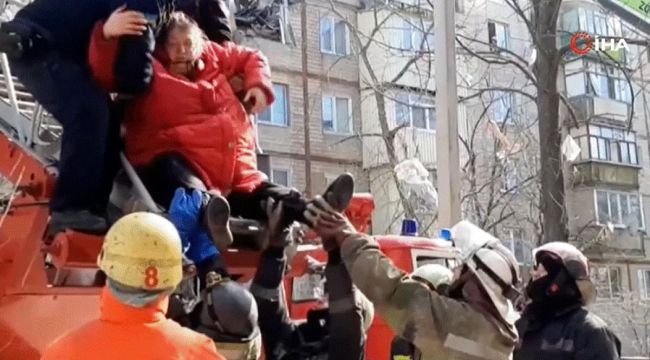 Rusya, Harkov 'da tahliye edilen sivillere saldırdı