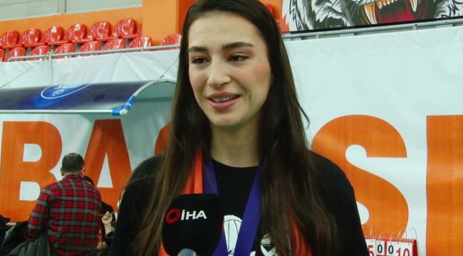 Saliha Şahin: Sezon başında bu kupayı evimize getireceğimize çok emindim
