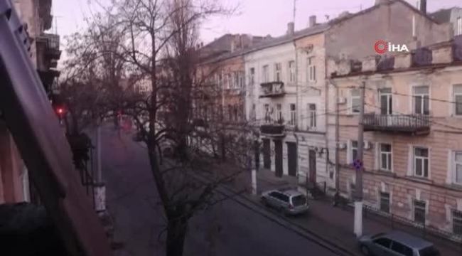 Ukrayna'nın Odessa kenti güne siren sesleriyle uyandı