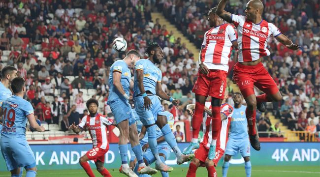 Antalyaspor, yenilmezlik serisini 12 maça çıkardı