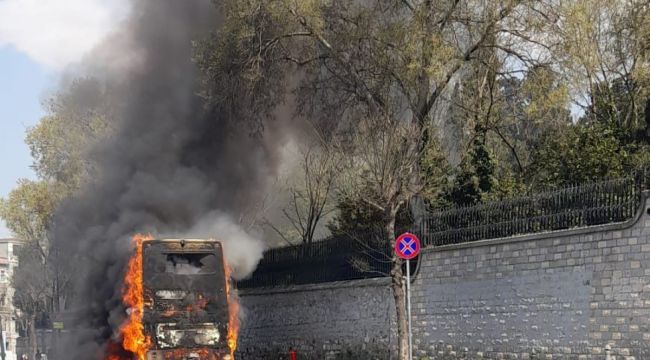 Beyoğlu'nda 40 yolculu İETT otobüsü alev topuna döndü