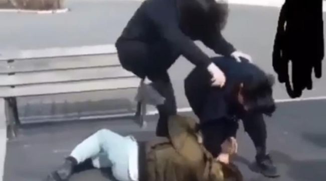 Bursa'da genç kıza saldıran abla ve kardeşi yakalandı