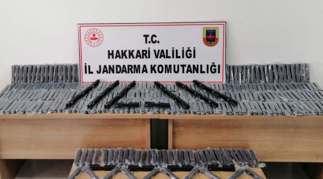 Derecik'te 400 adet tabanca üst kapağı ele geçirildi