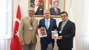 Egeli akademisyenlerden Türkçe literatüre iki yeni eser
