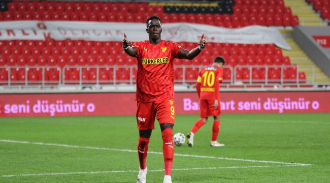 Göztepe’de Ndiaye Çin yolcusu